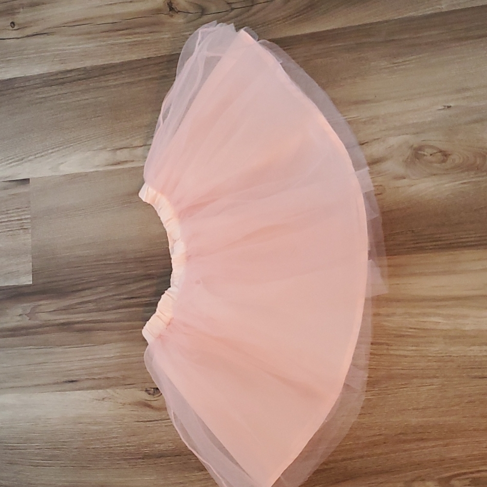 Girls pink tutu